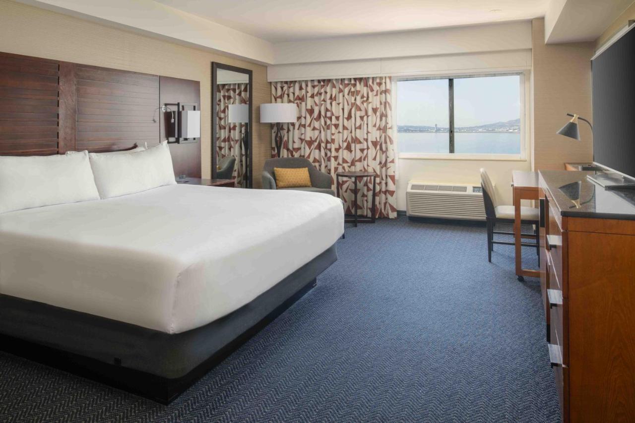Deluxe King Room,1499193742:JPEG